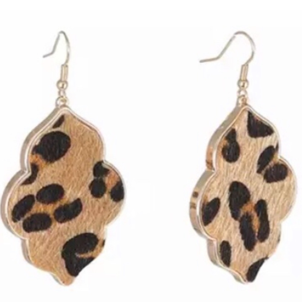 Super Cute Leopard Earrings 💕